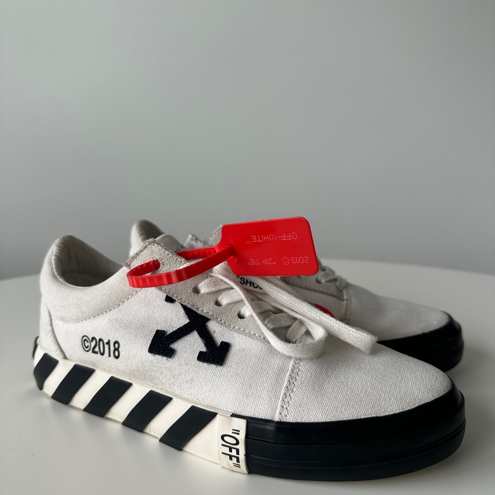Very Good condition